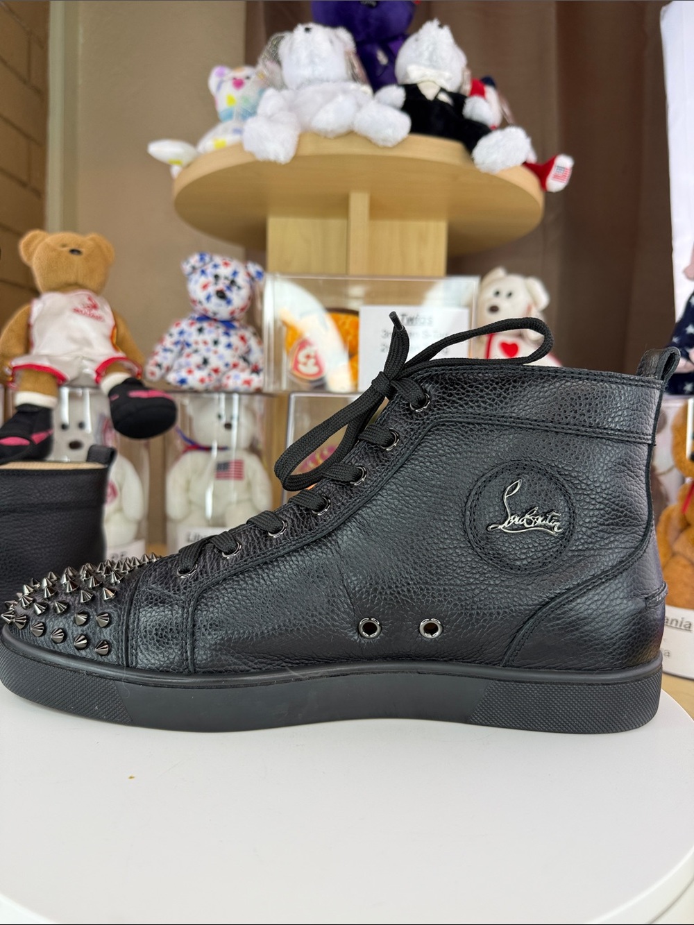 💥CHRISTIAN LOUBOUTIN - $1,045 MSRP Men's Lou Spikes High-Top Sneakers - SIZE 43 - Picture 6 of 17